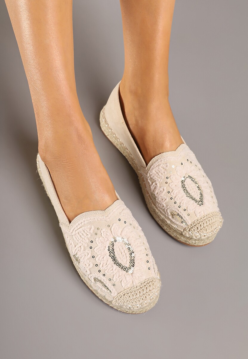 Beżowe Espadryle Ozdobione Haftem i Cekinami na Podeszwie z Plecionki Merindoria