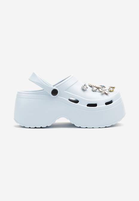 Niebieskie Klapki na Platformie z Wycięciami i Cyrkoniami Wilarna