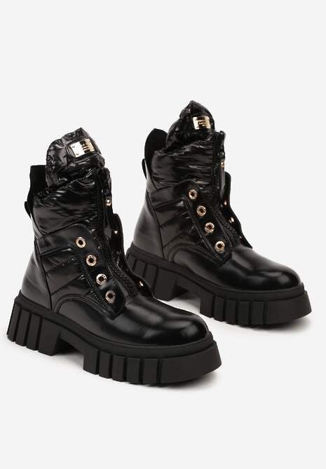 Czarne Botki na Platformie Ozdobione Pikowaniem i Tłoczoną Podeszwą Lerilisa