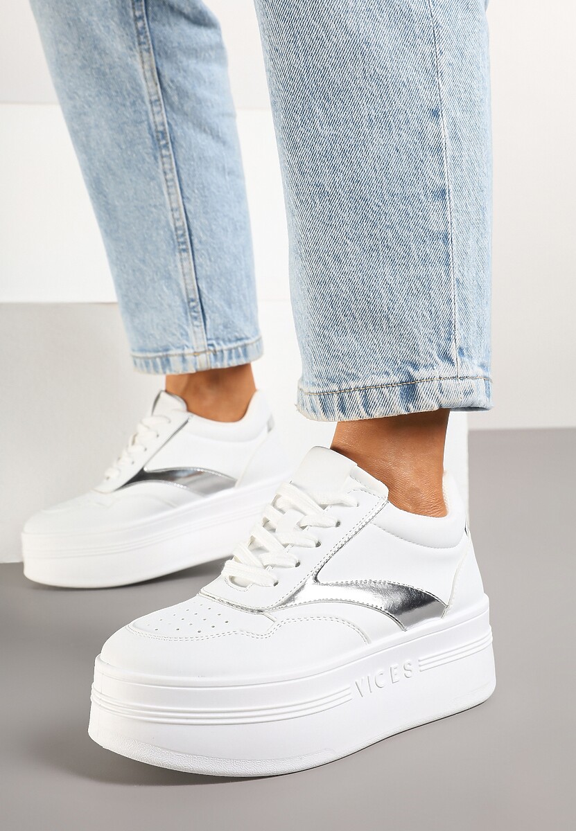 Biało-Srebrne Sznurowane Sneakersy Vices na Platformie z Metalicznymi Paskami Neliawen