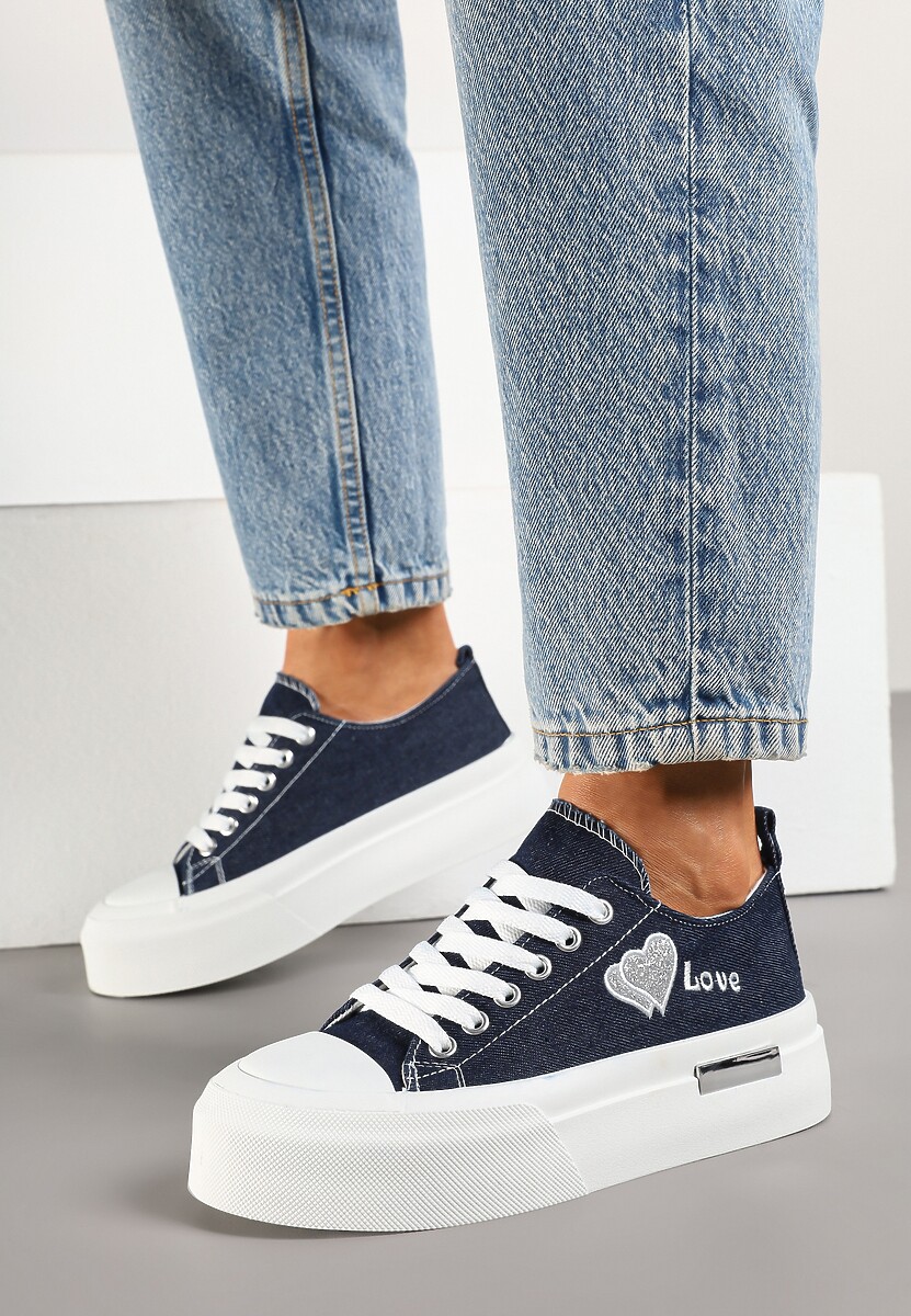 Granatowe Trampki na Platformie z Ozdobnym Napisem i Sercem Laviere