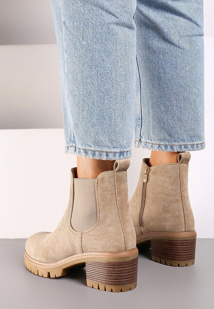 Ciemnobeżowe Botki na Słupku Ruiha