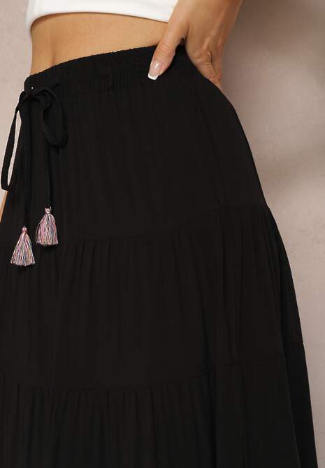 Czarna Wiskozowa Spódnica High Waist o Rozkloszowanym Kroju z Wiązaniem i Gumką w Talii Leceviana