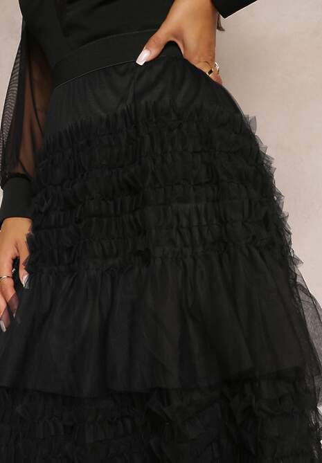 Czarna Spódnica Rozkloszowana z Falbankami i Siateczką Solowai