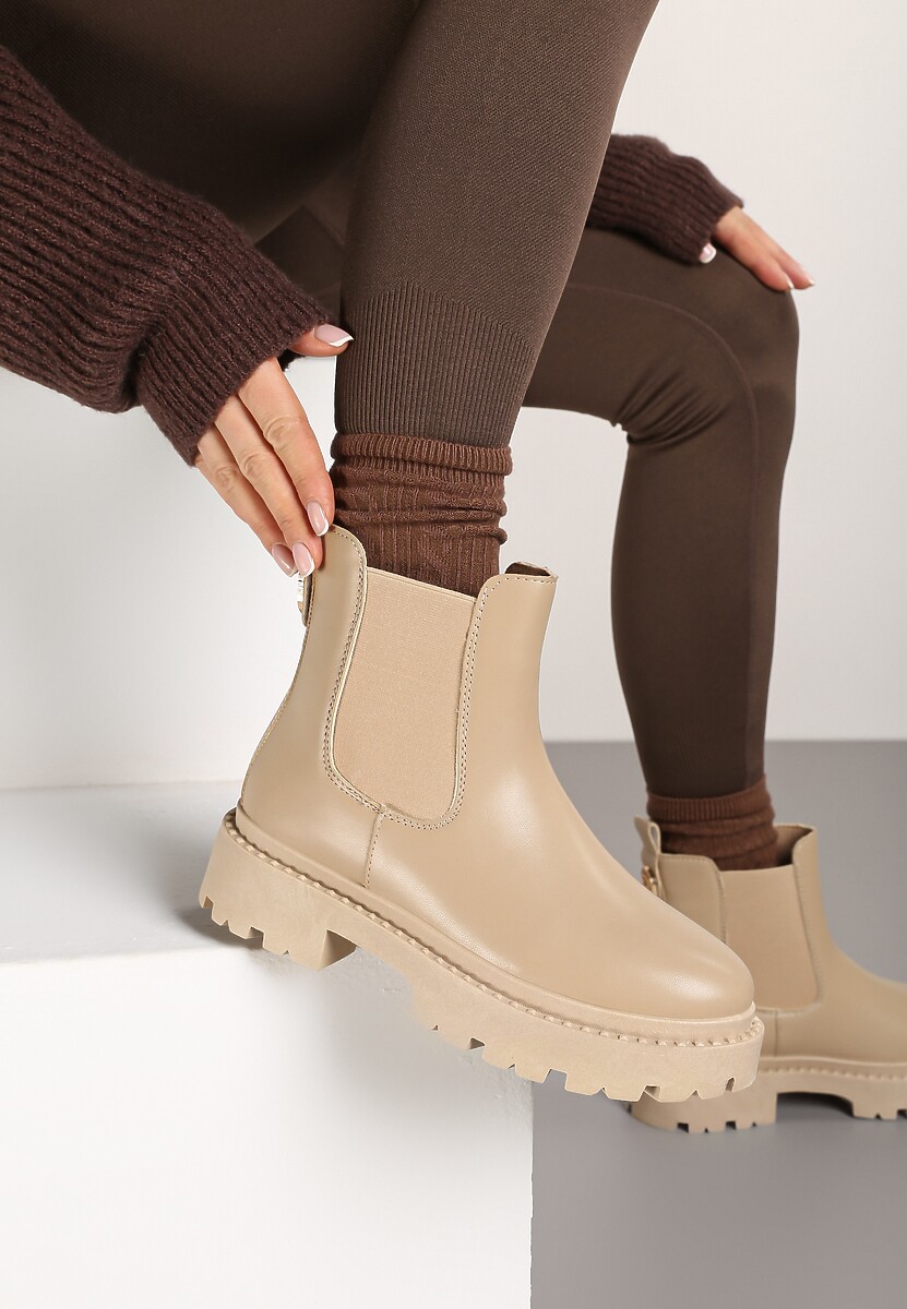 Czarne Botki na Platformie w Stylu Sztybletów z Gumką i Metalicznym Wykończeniem Lerives