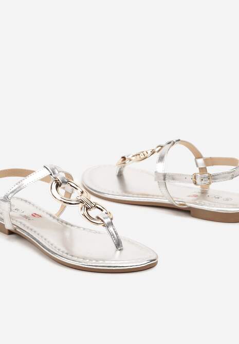 Srebrne Płaskie Sandały z Ekoskóry Zapinane na Sprzączkę z Ozdobnymi Aplikacjami Viruna