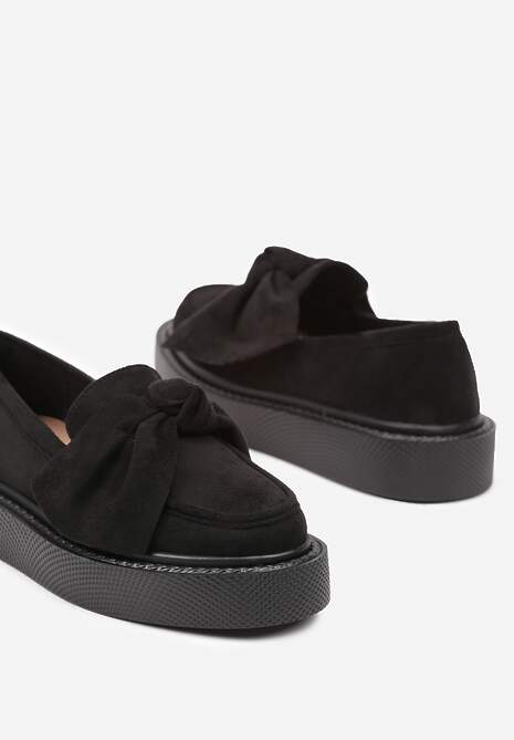 Czarne Półbuty na Platformie w Stylu Mokasynów Ozdobione Kokardą Irinetta