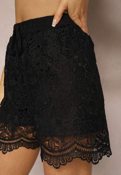 Czarne Wiskozowe Szorty z Koronki High Waist Wykończone Gumką w Pasie Nellisha