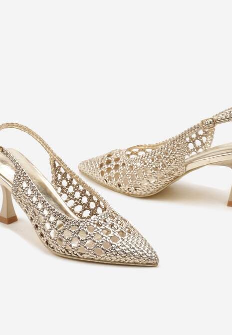 Złote Sandały z Plecioną Cholewką z Odkrytą Piętą i Niskim Obcasem Effinet