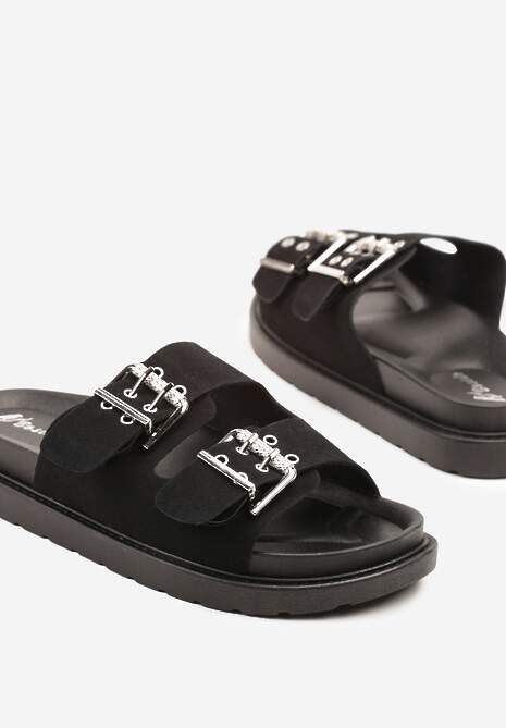 Czarne Klapki Ozdobione Klamrami Teitelle
