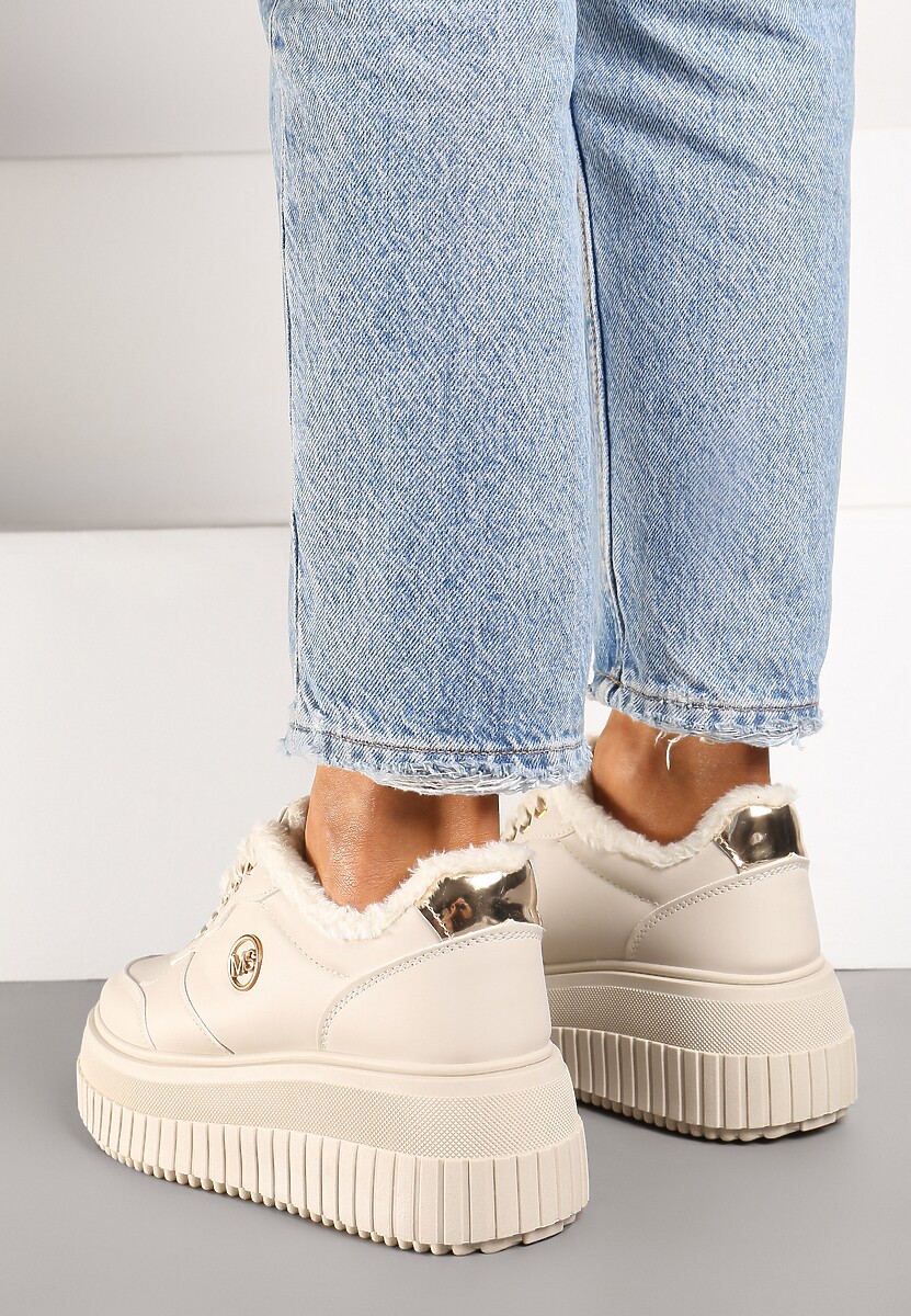 Beżowe Sneakersy na Platformie z Tłoczeniem Ozdobione Sznurowaniem i Metaliczną Aplikacją Tiliel