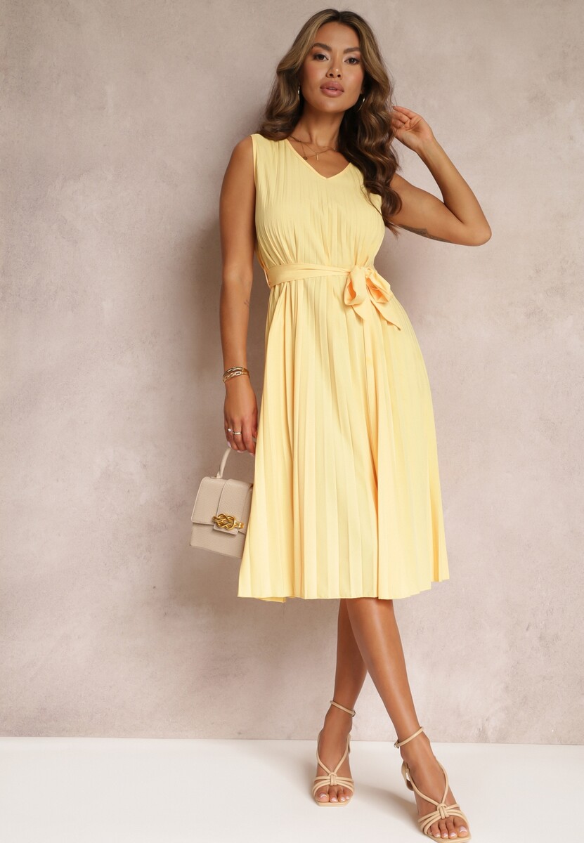 Żółta Sukienka Midi z Plisowanej Tkaniny z Materiałowym Paskiem Eudoxia