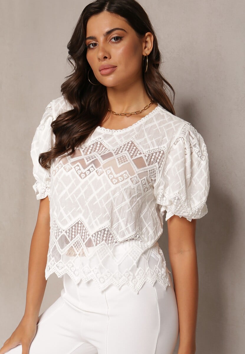 Beżowa Bluzka z Haftem i Krótkim Rękawem Huki