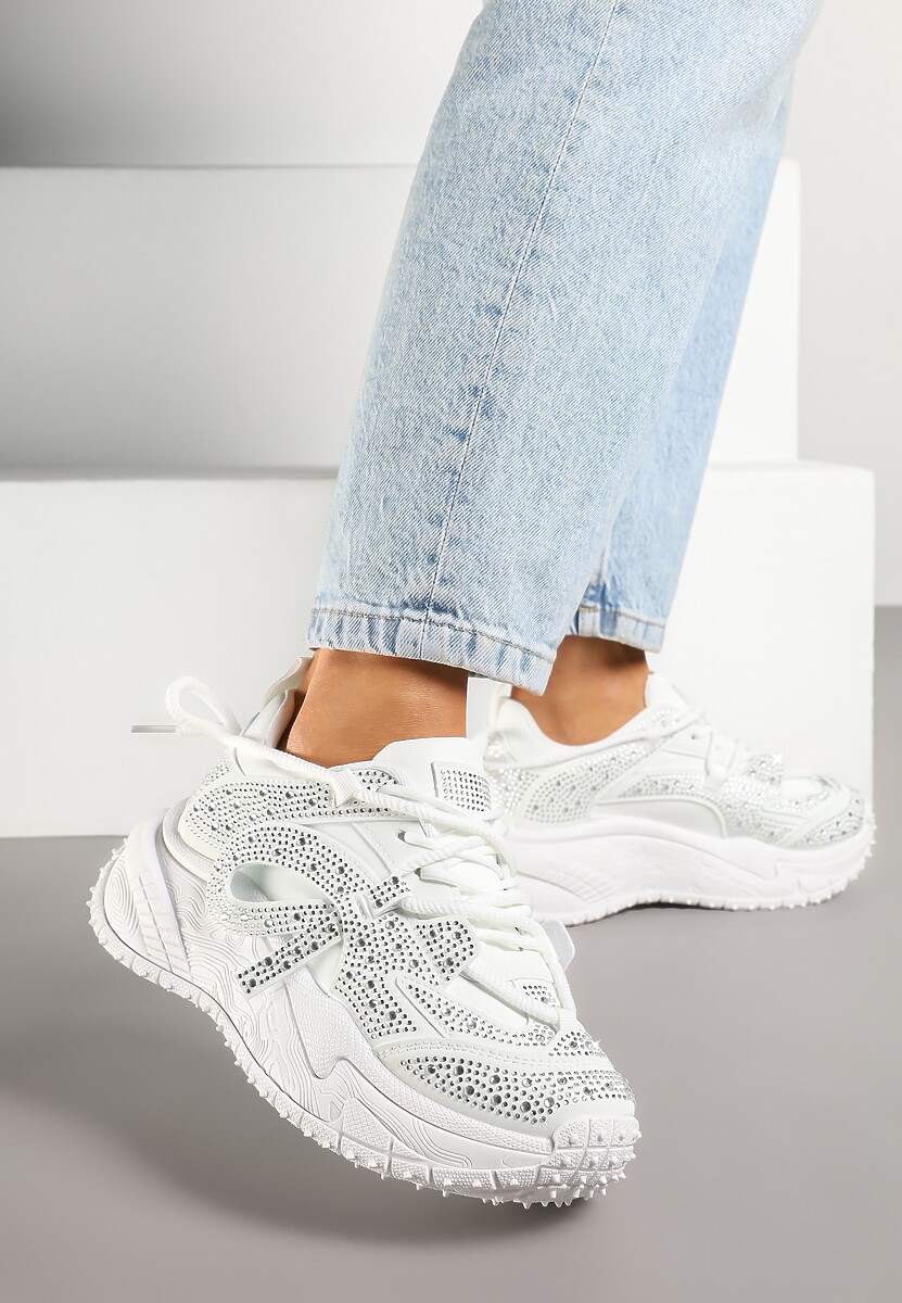 Białe Sneakersy z Cyrkoniami i Ozdobnym Sznurowaniem Sorvea
