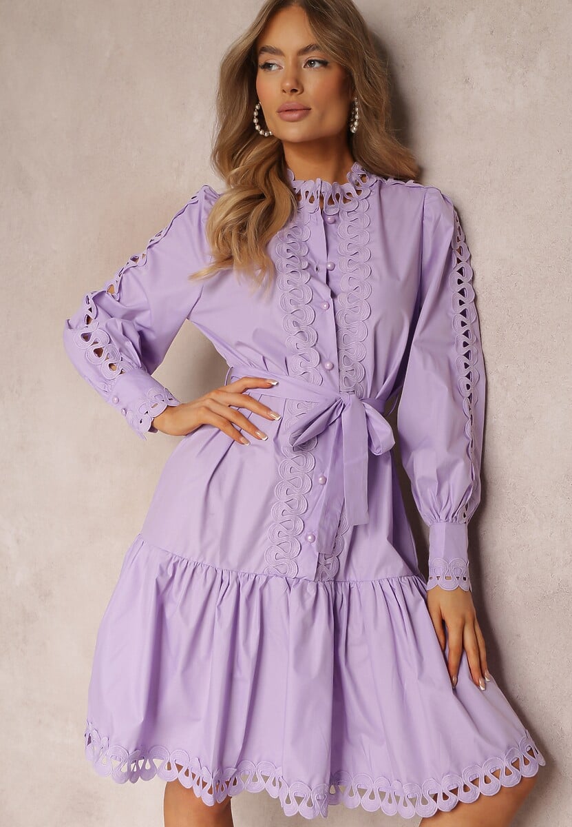 Jasnofioletowa Sukienka Midi z Ażurowymi Wstawkami i Wiązanym Paskiem Hudo