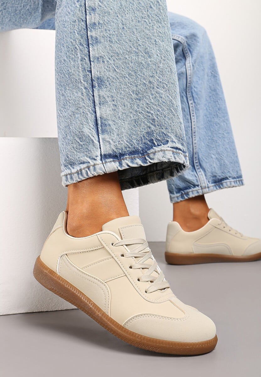 Czarne Sneakersy z Ozdobnymi Przeszyciami przed Kostkę Redala