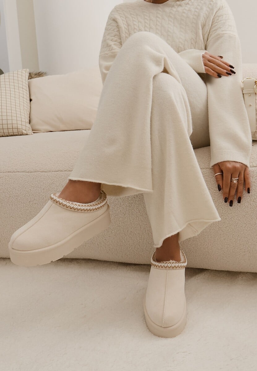 Czarne Śniegowce z Haftowanym Paseczkiem na Platformie Iridalia