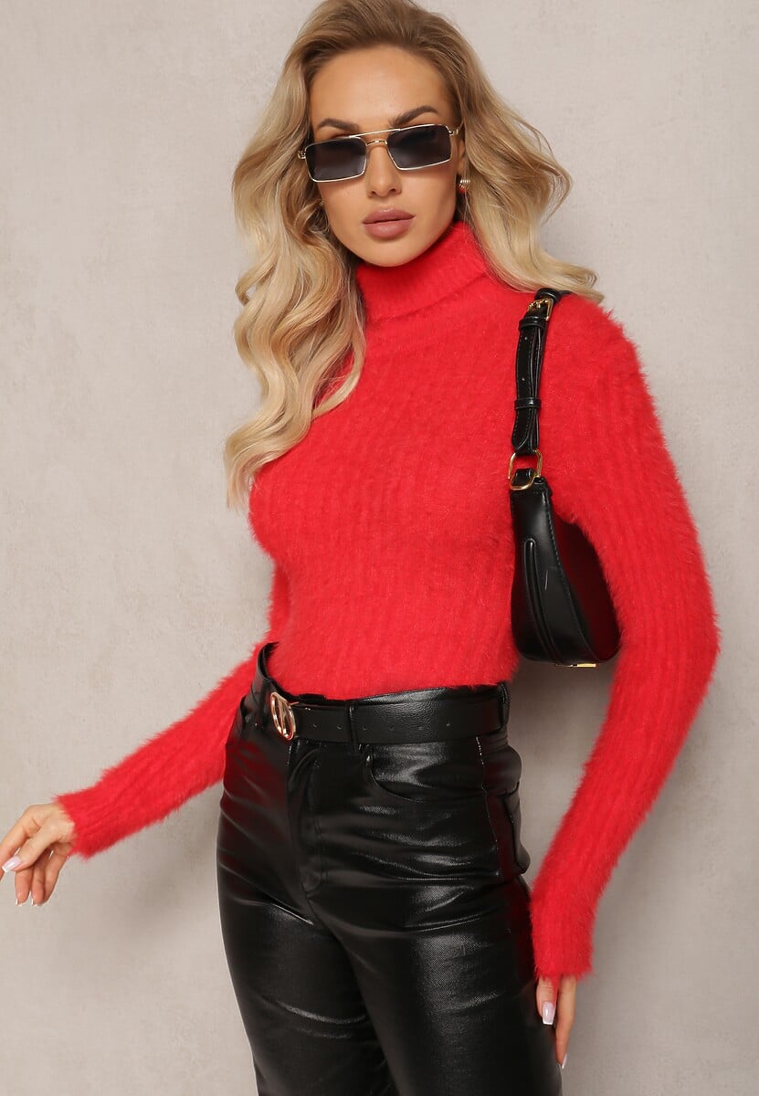 Czerwony Golf z Puchatego Materiału z Wełną i Długim Rękawem Geolla