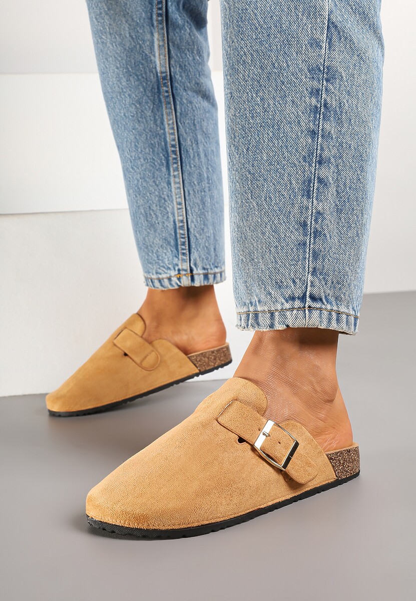 Brązowe Klapki Chodaki Ozdobione Paskami z Klamrami Silamia