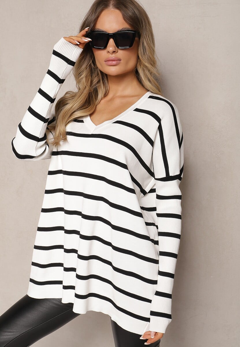 Biały Długi Sweter Nietoperz w Paski Gelavana