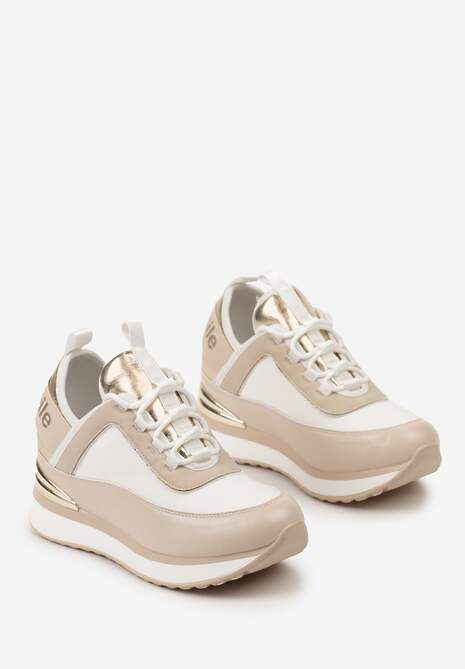 Beżowo-Białe Sneakersy z Metaliczną Wstawką i Ozdobnym Napisem na Ukrytym Koturnie Alivewna