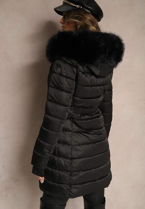 Czarna Kurtka z Odpinanym Kapturem i Futerkiem Pikowana o Dłuższym Fasonie Nadelia