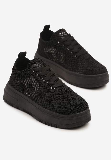 Czarne Sneakersy na Platformie z Ażurowym Wykończeniem Isdisane