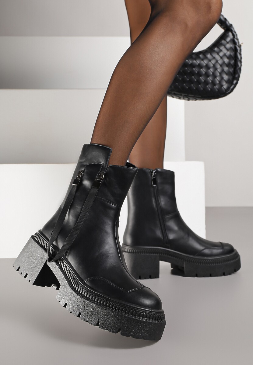 Czarne Botki Vices Ozdobione Tasiemką Rotine