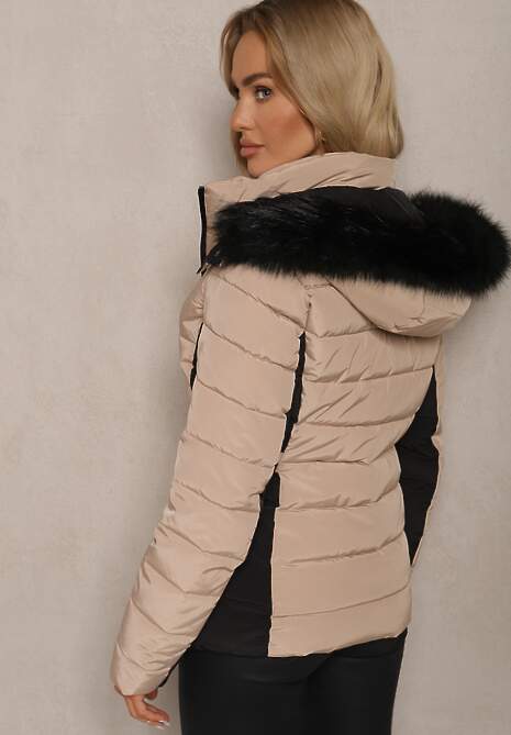 Ciemnobeżowa Taliowana Kurtka z Pikowanym Przeszyciem i Kapturem z Futerkiem Sagiola