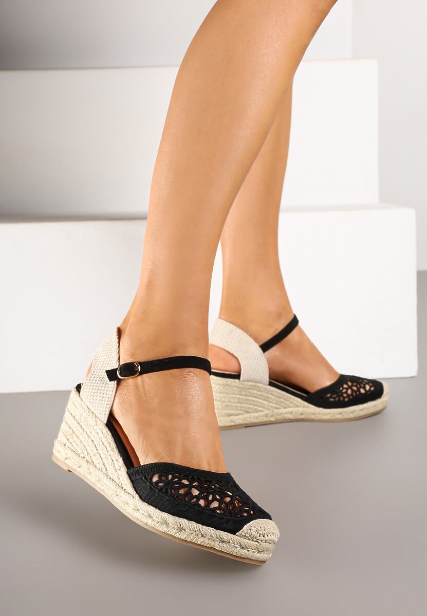 Czarne Sandały na Koturnie z Plecionką z Ażurową Cholewką Belvesin