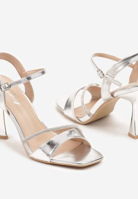 Srebrne Sandały Szpilki z Cyrkoniowym Zdobieniem na Obcasie Typu Klepsydra Haldiva