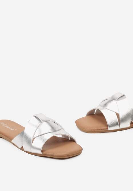 Srebrne Klapki na Płaskiej Podeszwie z Przeplatanymi Paskami Vinera