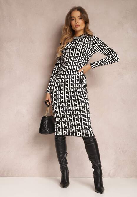 Czarno-Biała Sukienka Dzianinowa w Geometryczny Wzór z Półgolfem Warina