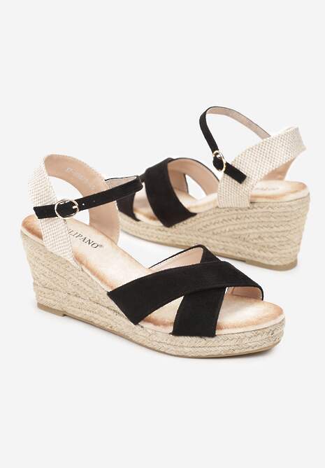 Czarne Sandały na Koturnie Ozdobionym Sznurkiem z Juty Starla