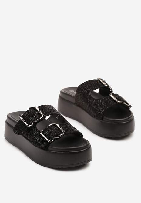 Czarne Klapki na Platformie Ozdobione Dwoma Paskami i Klamrami Nurine