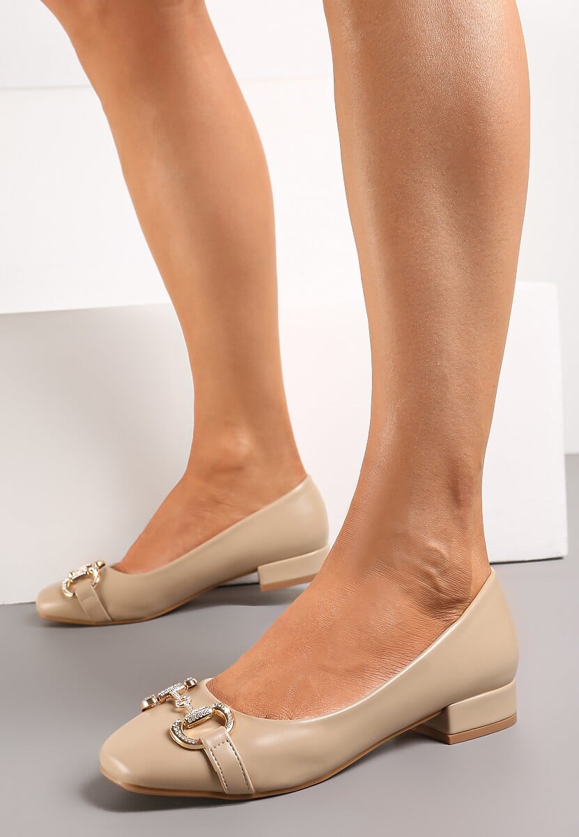 Ciemnobeżowe Balerinki na Płaskim Słupku z Klamerką z Cyrkoniami Olnas