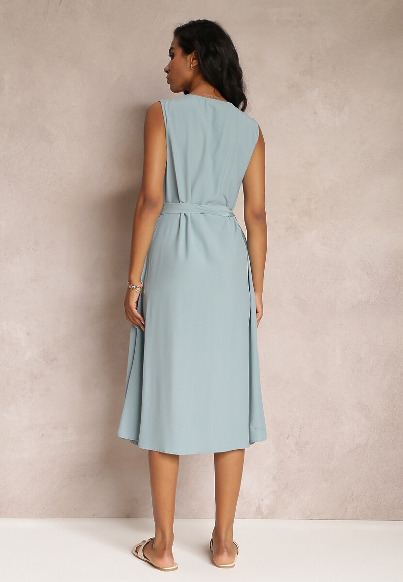 Jasnoniebieska Trapezowa Sukienka Midi bez Rękawów z Wiązanym Paskiem Ajana