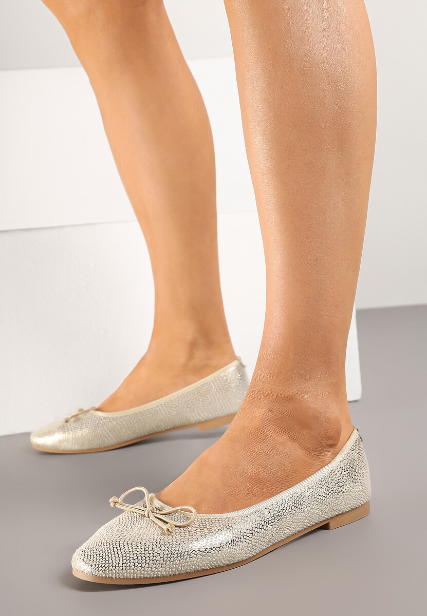 Złote Balerinki Vices z Ozdobną Kokardą i Tłoczeniem Typu Skóra Węża Tultewia