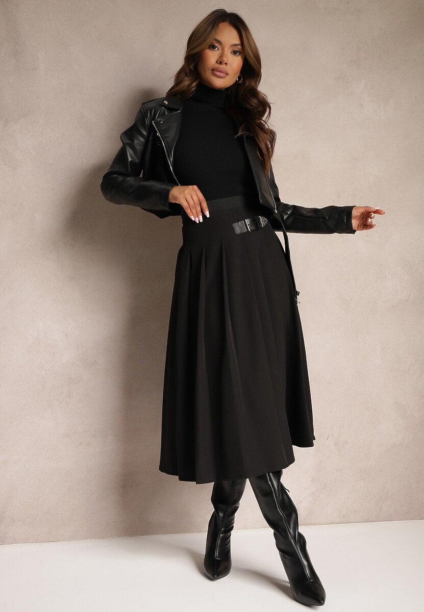 Czarna Plisowana Spódnica o Rozkloszowanym Kroju w Stylu Preppy z Paskiem Setina