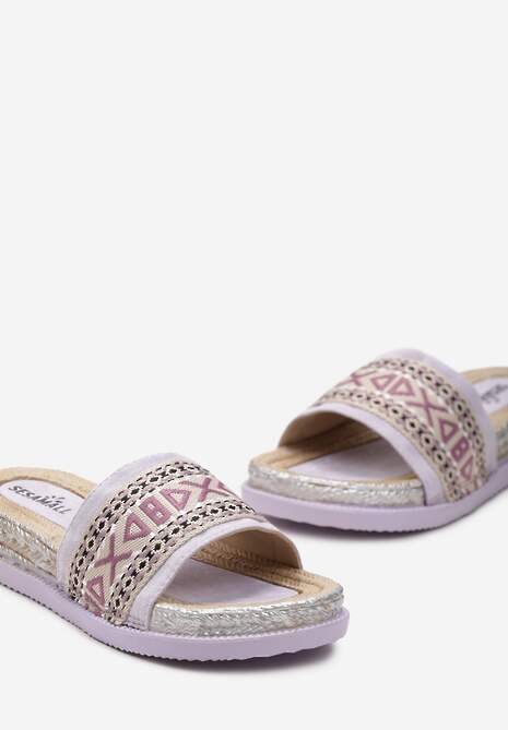 Fioletowe Klapki Ozdobione Wzorem na Przednim Pasku Norvia