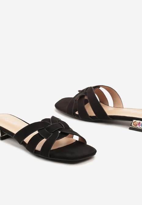 Czarne Płaskie Klapki z Imitacji Skóry Ozdobione Cyrkoniami Yanestria