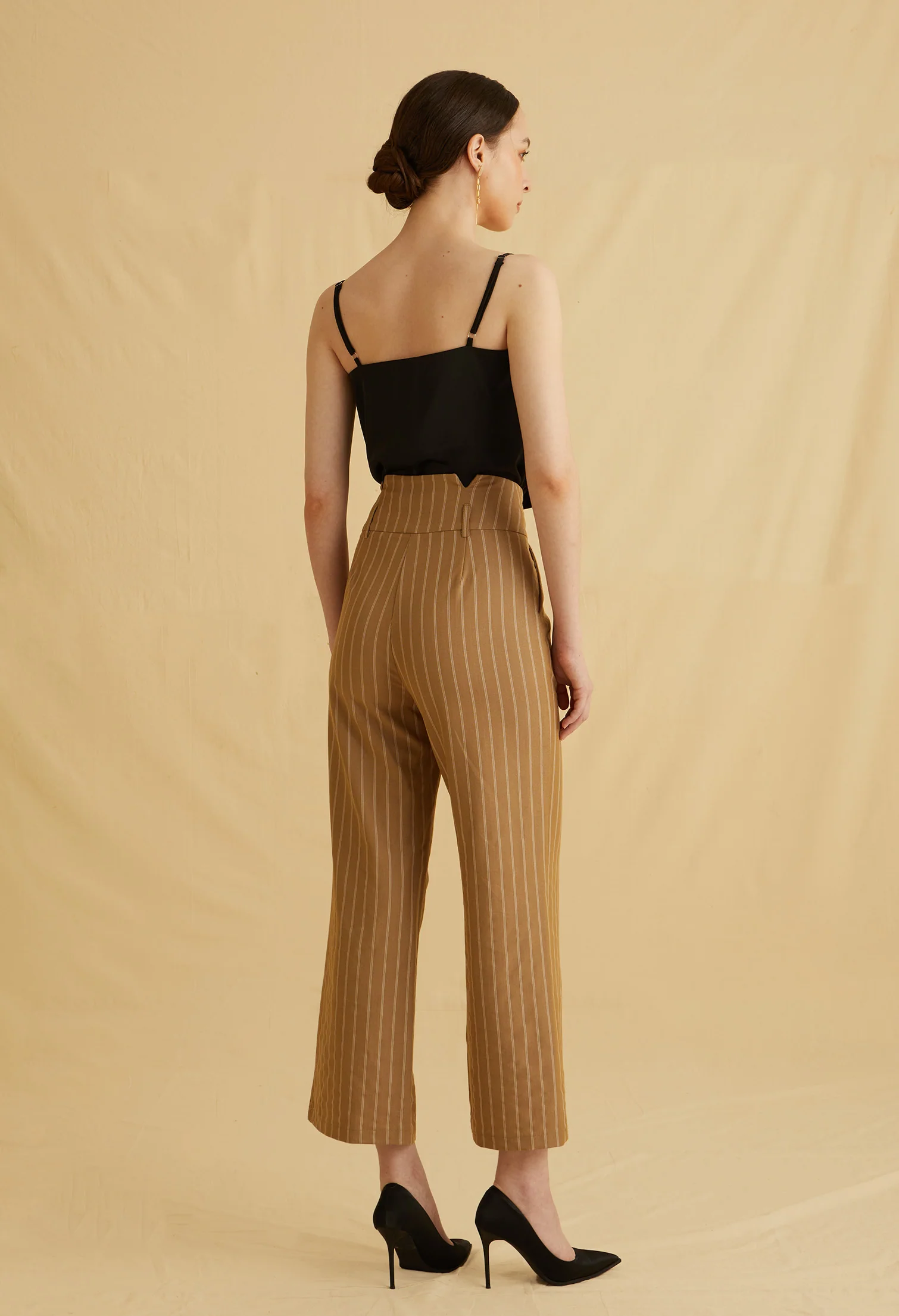 Sharp Line Straight Pants