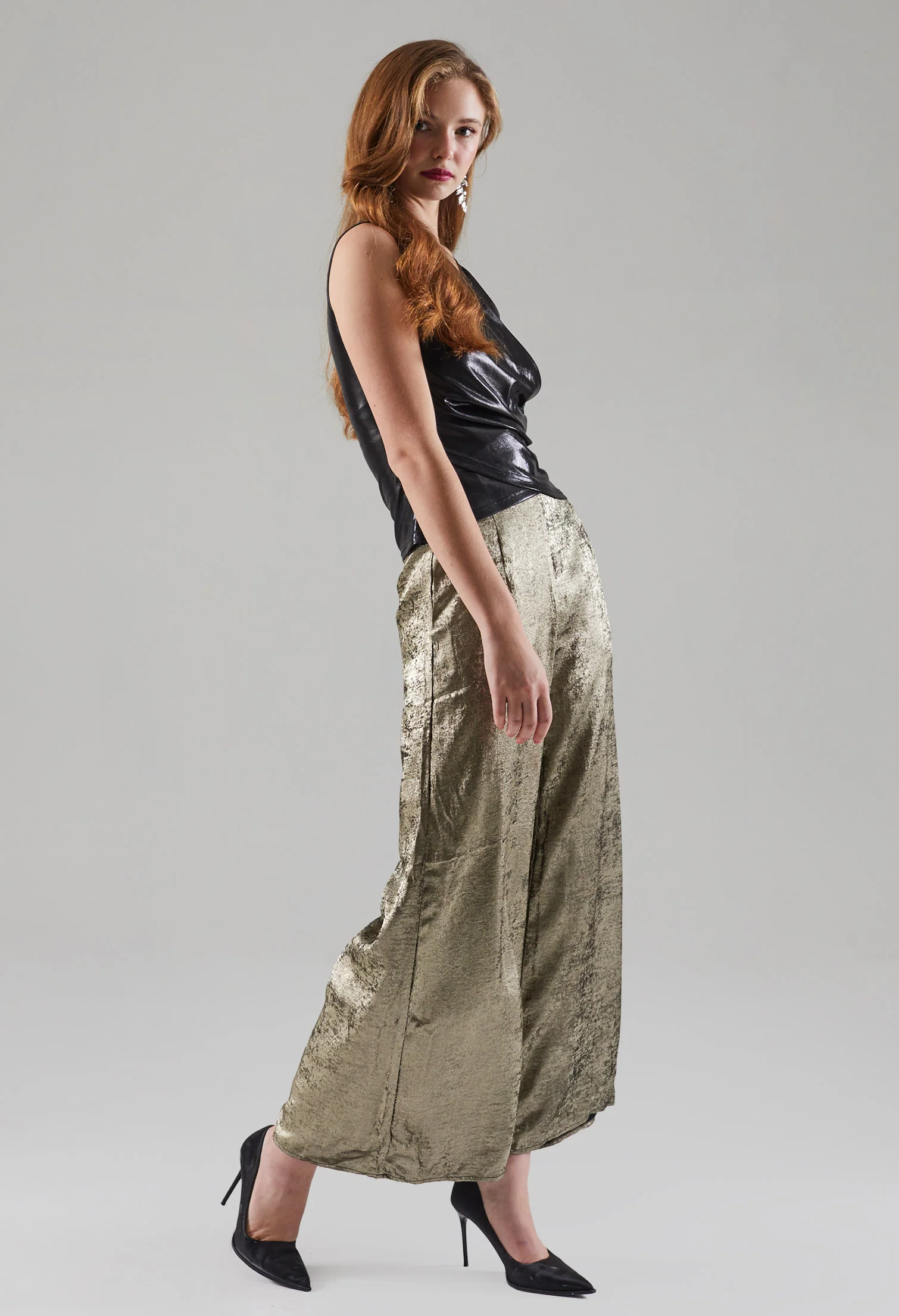 Metallic Ruched Sleeveless Top