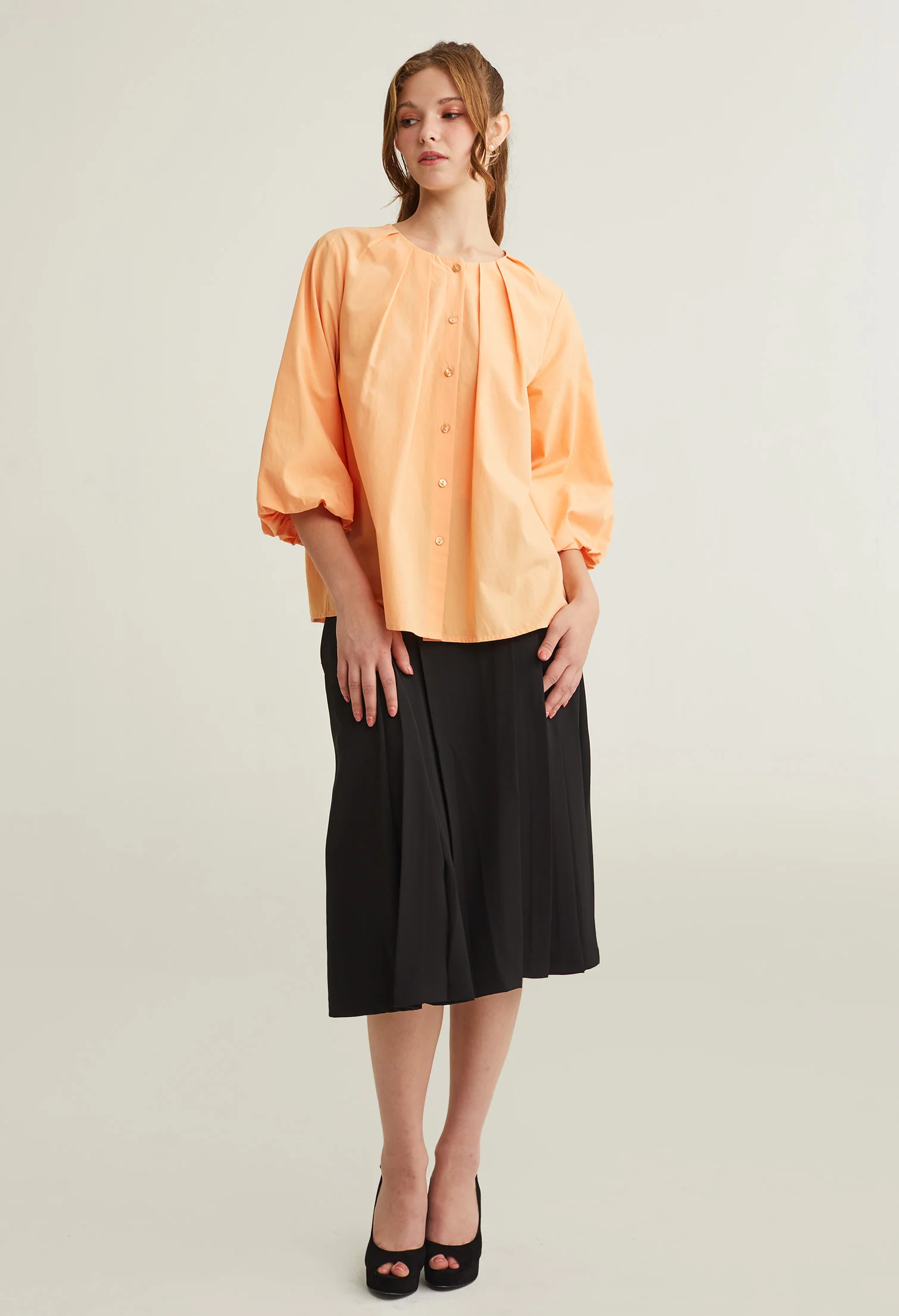 Bell Cuff Button Down À La Mode Top