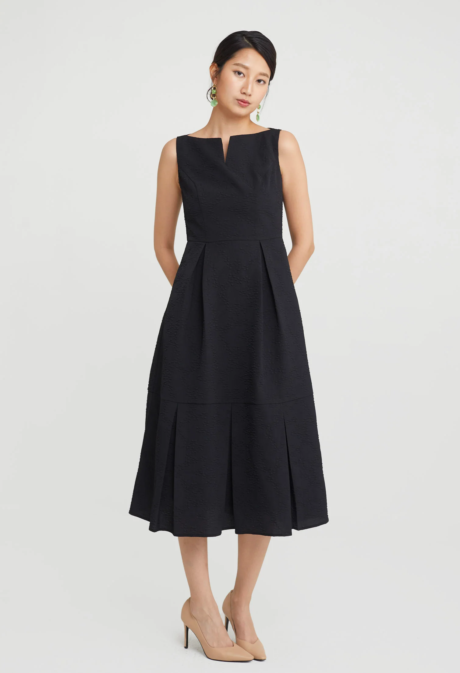 Yin-Yang Front Slit Midi Dress