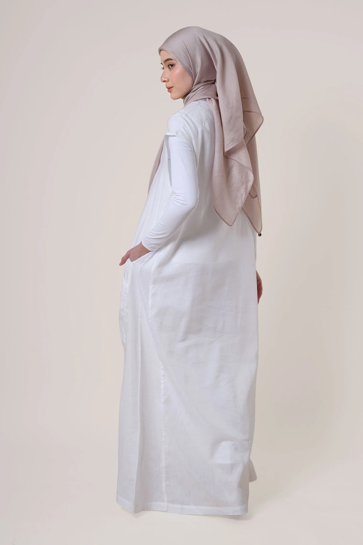 Adra Abaya Set