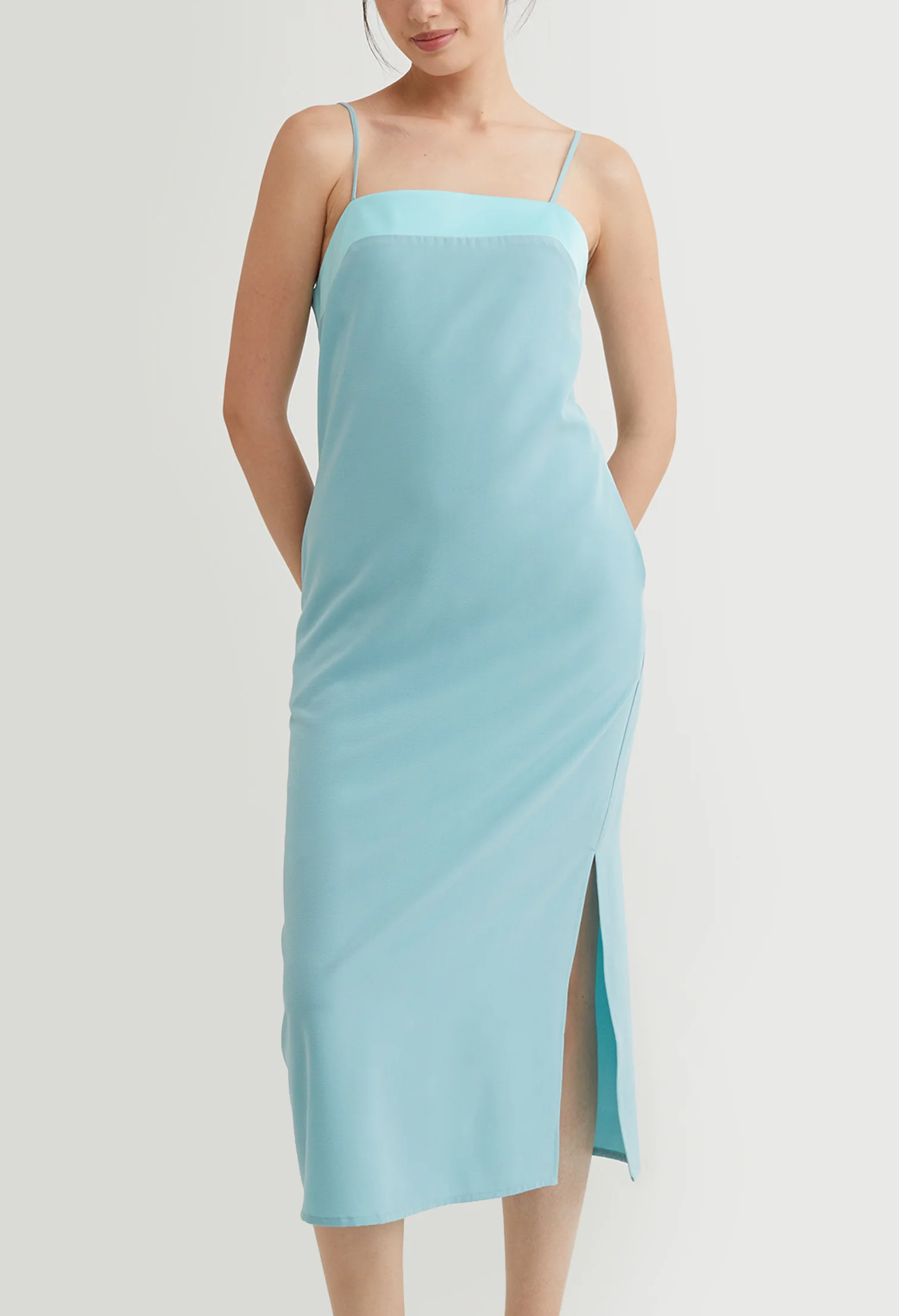 Monotone Contrast Trim Slip Midi Dress