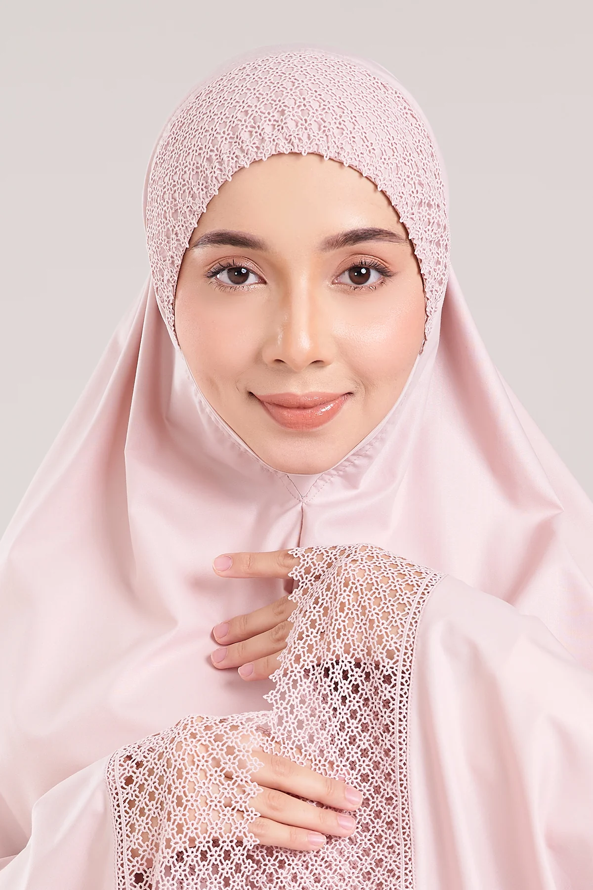 Telekung Modish Akira