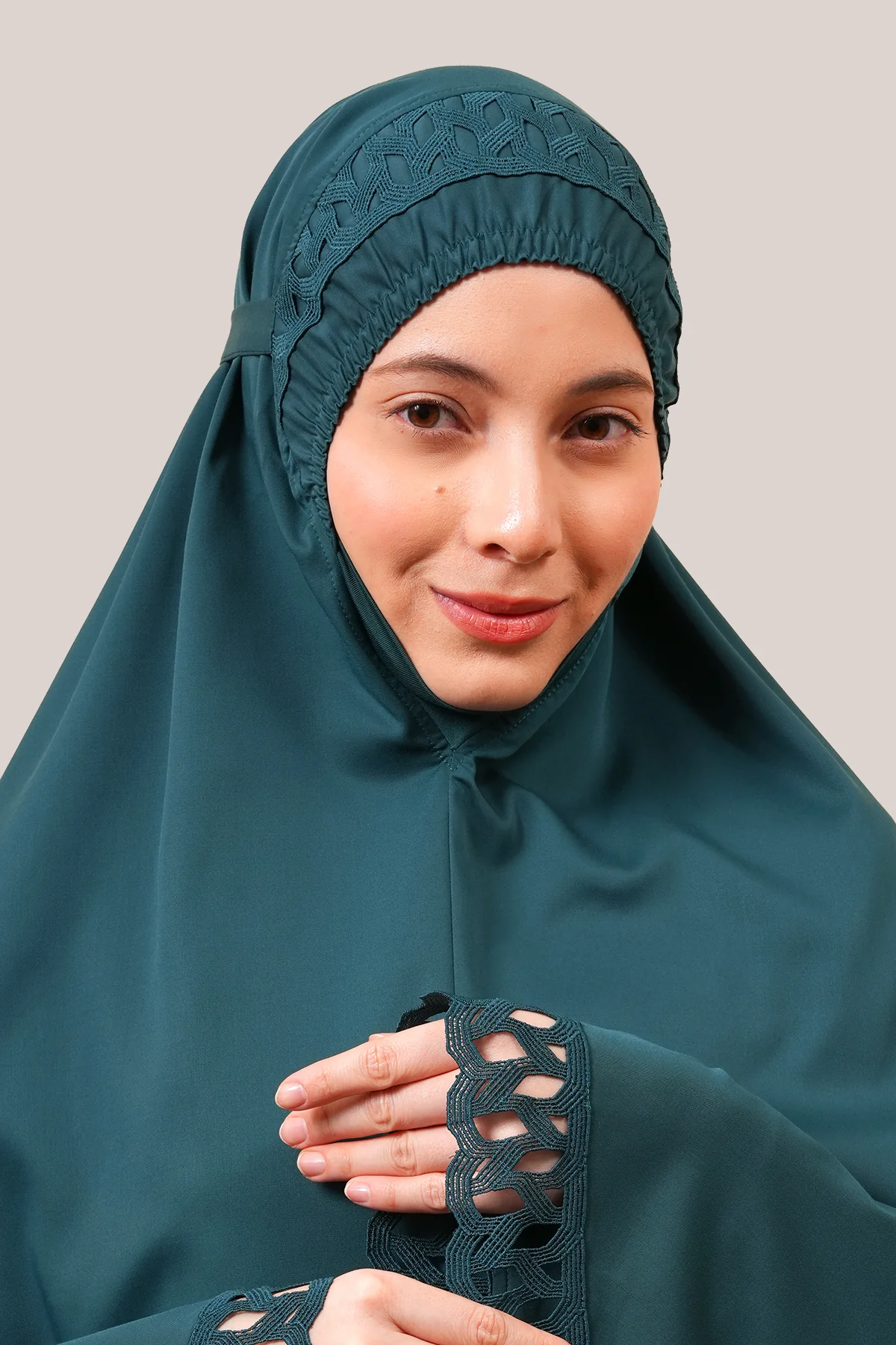 Telekung Modish Bushra Midi (Top Only)