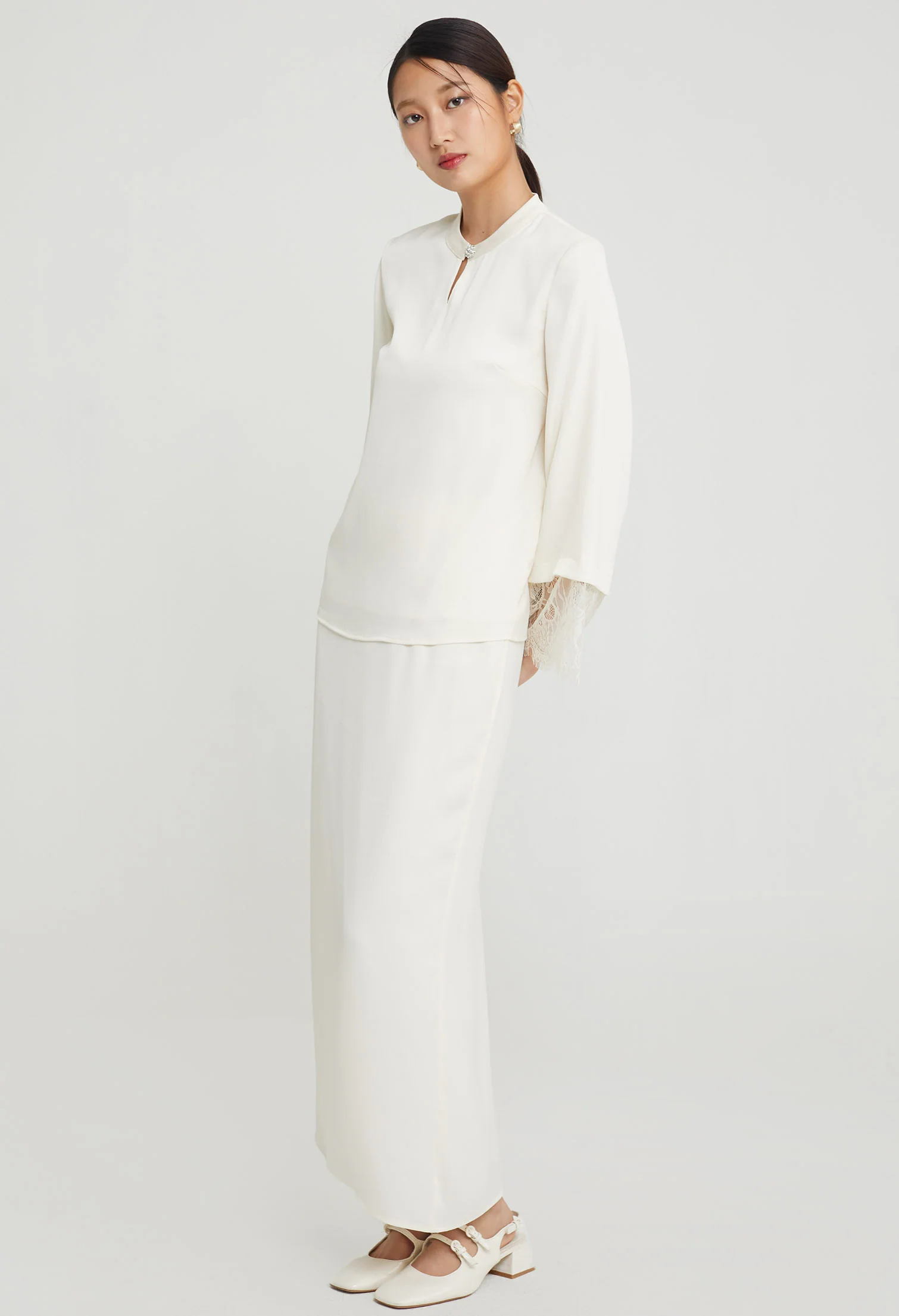 Modern Matte Eyelash Sleeves Blouse